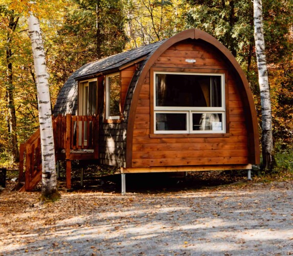 Chalet a louer Pod à Saint-Fulgence, un hébergement insolite à louer au Saguenay-Lac-Saint-Jean