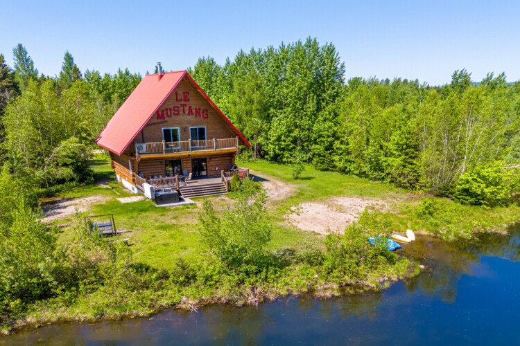 Chalet à louer région de Québec Chalet le Mustang