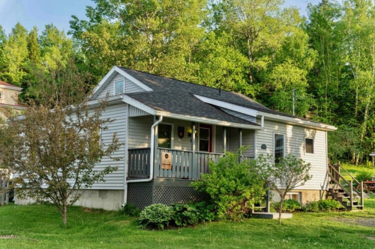 Chalet a louer estrie Le Chalet du Phare