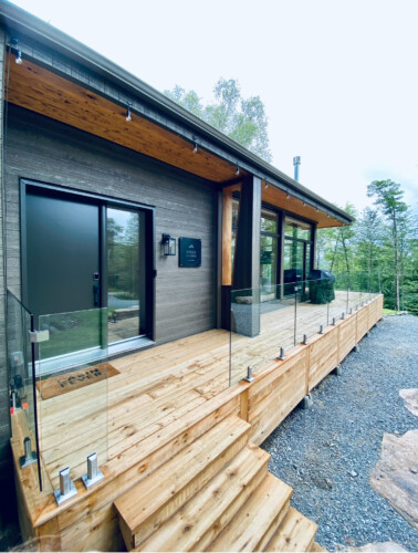 Façade du chalet à louer Luxe montagne dans les Laurentides, chalet en montagne à La Conception