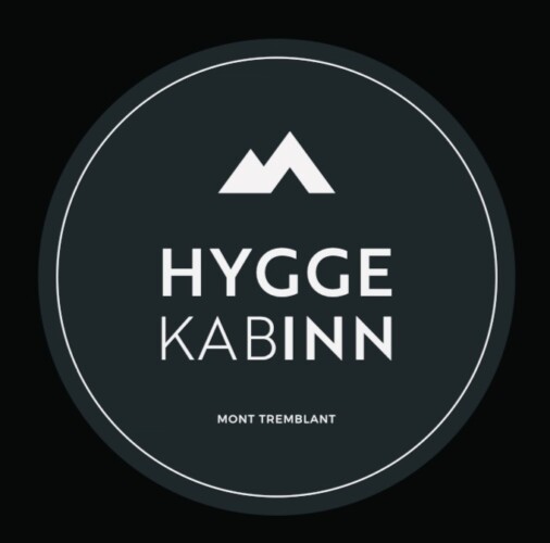 Logo du chalet à louer Hygge Kabinn Luxe montagne dans les Laurentides, chalet en montagne à La Conception