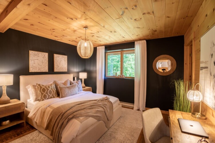 Chambre du chalet à louer Chalet Chic Rustique dans les Laurentides, chalet avec spa à Val-des-Lacs