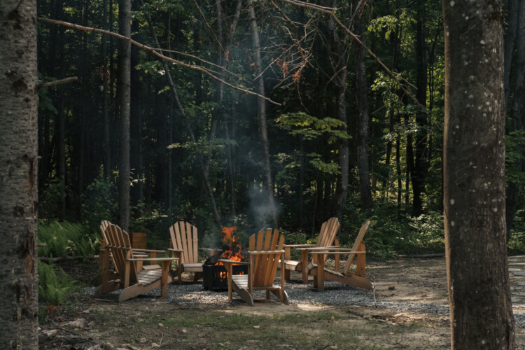 Spot à feu du chalet a louer Kartalla dans les Laurentides, chalet A-frame avec spa à Amherst
