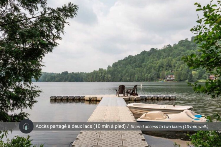 Quai du chalet a louer Kartalla dans les Laurentides, chalet A-frame avec spa à Amherst
